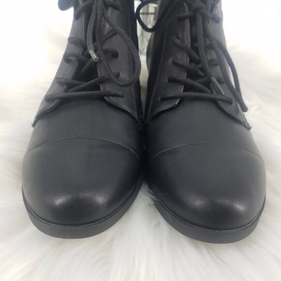 NWOB Gloria Vanderbilt Women's Claudette Ankle Boot Dark Academia Black Gothic 9 - Picture 3 of 6